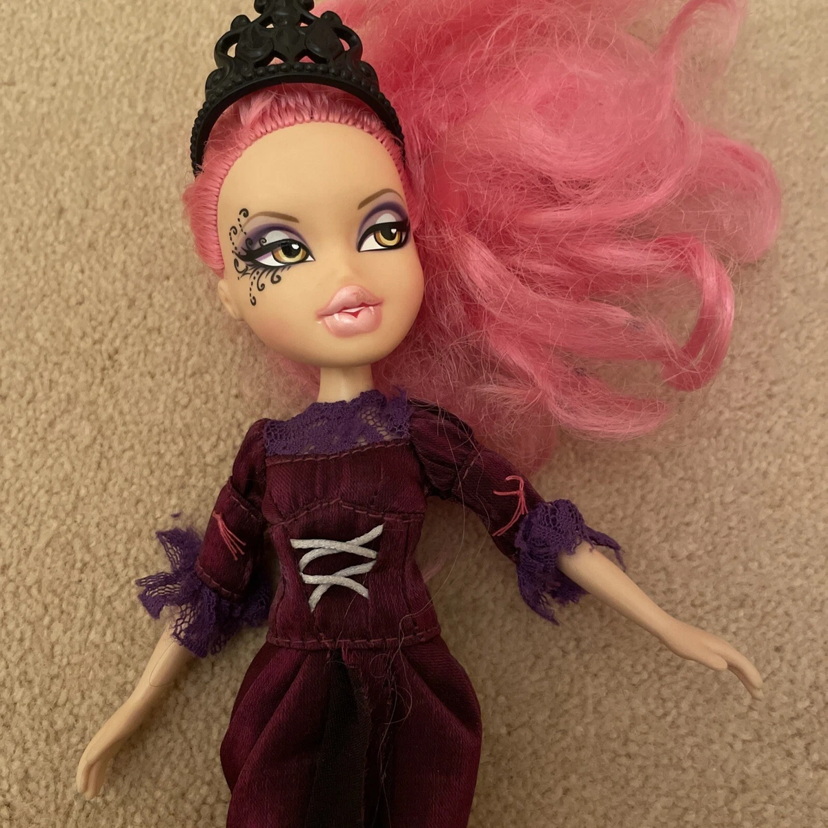 Bratz sales vampire doll