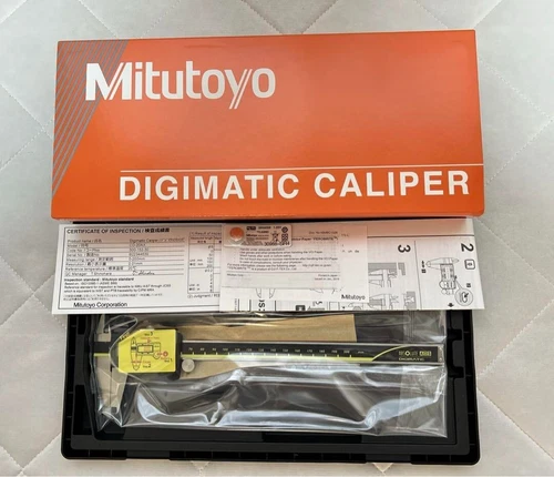 New Mitutoyo Digital Caliper CD-20AX 500-152-30 with Data Output Terminal