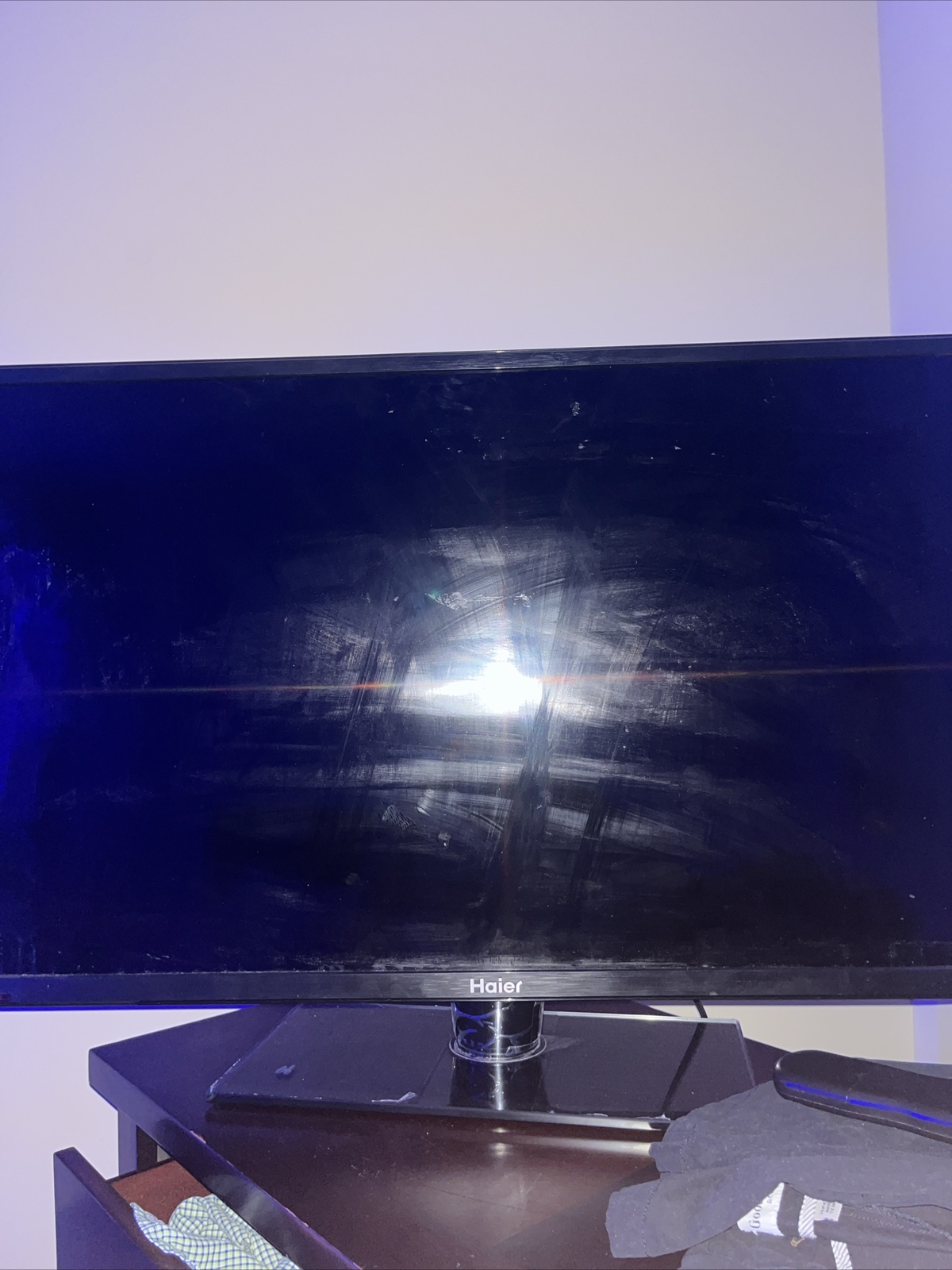 Haier Tv 42inch