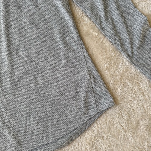 Athleta Women Top Long Sleeve Yogini Criss Cross Back Heather Gray Sz Medium - Picture 3 of 11