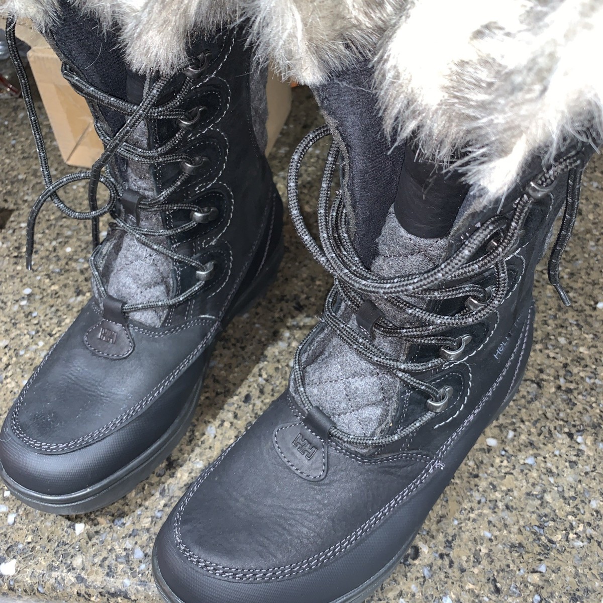 Helly Hansen  Sherpa Lined Lace Up Winter Boots Womens 8