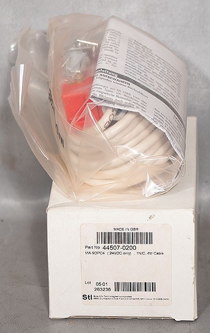 NEW STI/Omron MA-9DPC4/44507-0200 Magnetically Actuated Safety Interlock Switch