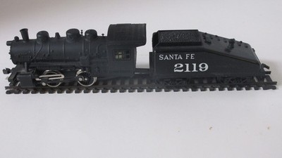 Ho, 1:87 scale,0-4-0 steam engine switcher/w tender Santa Fe 2119 Playart.