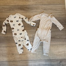 2 Pair 4 Pieces Carters Pajamas Size 3 Months And 6 Months