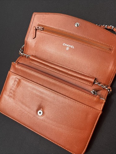 Cartera Chanel Caviar Sevruga con cadena WOC marrón - Imagen 4 de 7