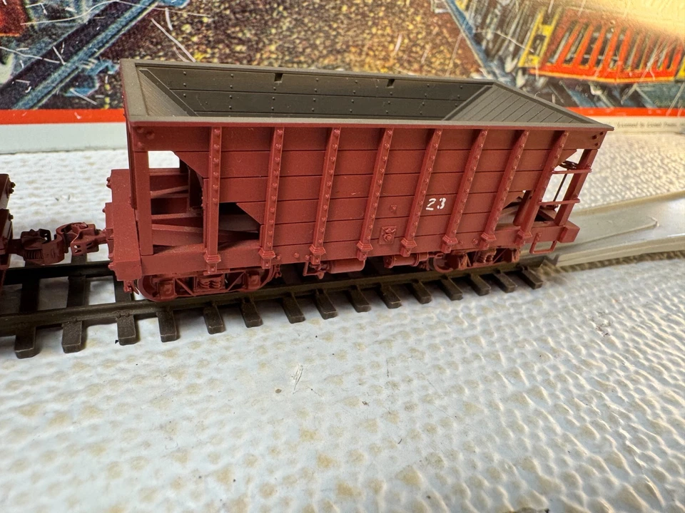 🚂 HOn3 -UNMARKED SET OF 2 ORE CARS #27; 23 💥WH715 - Image 4 of 4