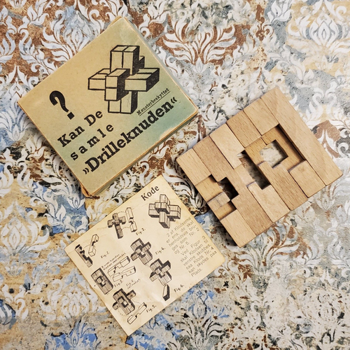 Wooden Teasing Devil's Knot Puzzle Drilleknuden Kan de Samle Toy Vintage - Picture 3 of 12