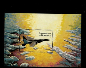 VINTAGE CLASSICS- Dominica 1998- Airplanes- Souvenir Stamp Sheet- Scott 2079 MNH