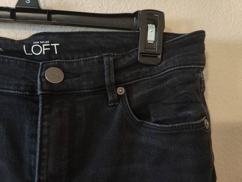 ANN TAYLOR LOFT Women's Jeans Size 28/6 P Legging Black Refunds Available - Picture 6 of 14