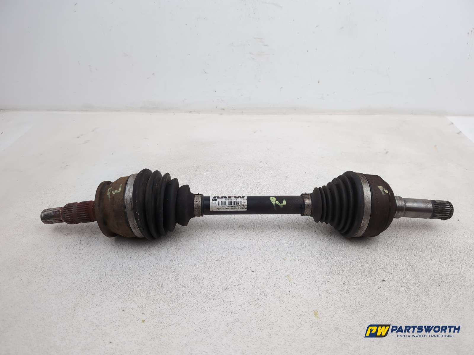 VAUXHALL ASTRA SRI CDTI Driveshaft Front LH Passenger Side 13335142 2010-2015