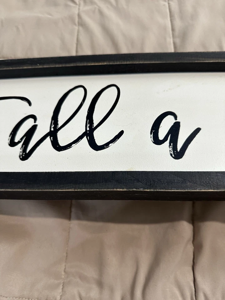 Decoración de pared de granja de campo Hobby Lobby “& To All A Goodnight” Foto 3 de 4