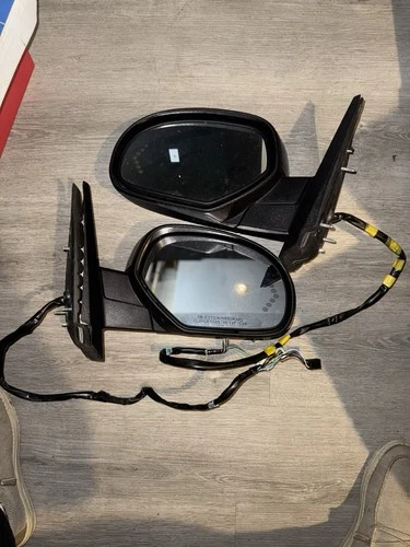 2007 Chevy Silverado 1500 OEM Mirrors