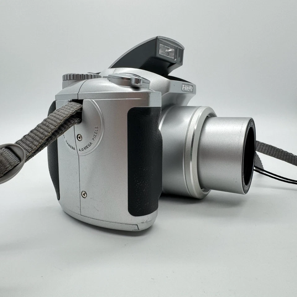 Fujifilm Finepix S3500 Digital Bridge Camera 4MP 6x Zoom Tested & Working - Image 3 of 4