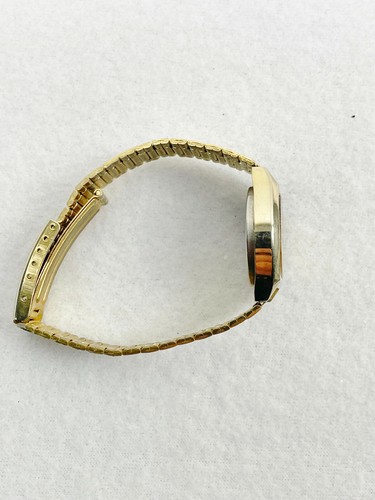 VINTAGE EXACTIIME LCD QUARTZ WATCH - GOLD TONE -MADE IN HONG KONG - NOS - 1970's - Picture 3 of 5