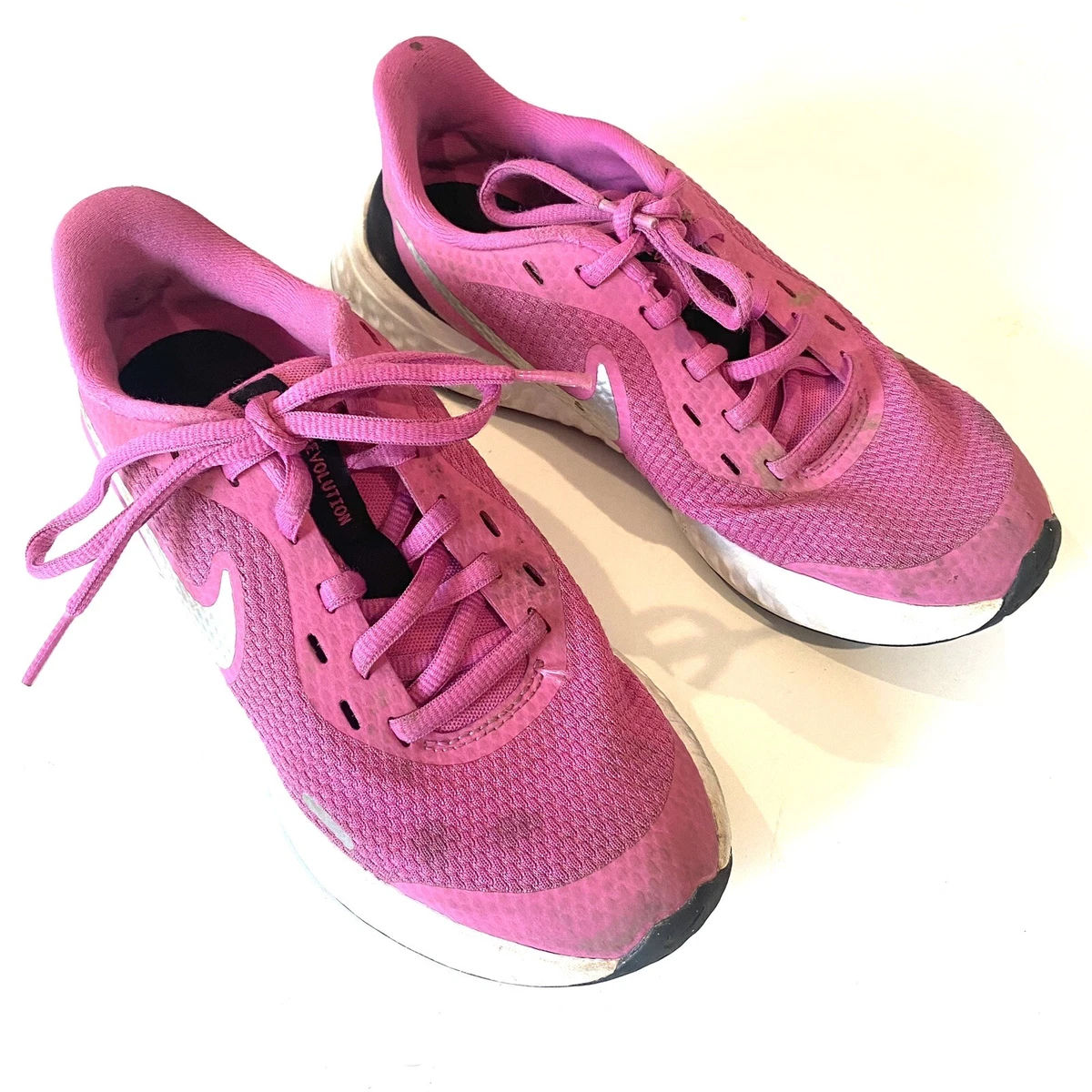 60 nike shoes hotsell