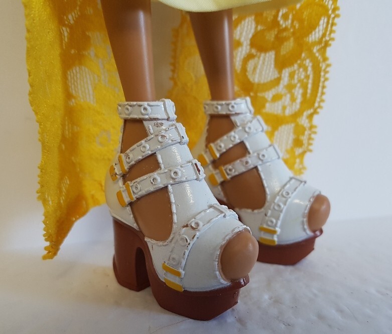 SAFFRON: OOAK BRATZ DOLL + New Custom Fashion and Jewelry by dolls4emma