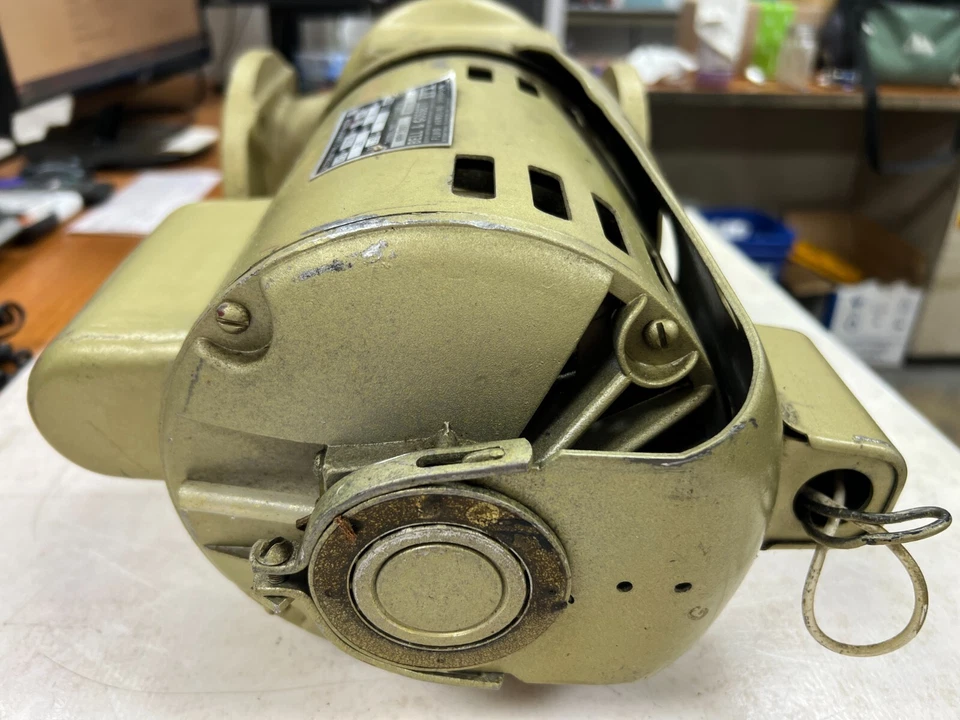 👀 BELL & GOSSETT IN-LINE BOOSTER PUMP 102228LF W/ BELL & GOSSETT 1/3 HP MOTOR - Image 3 of 4