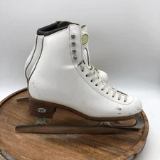 Riedell Stride 223 Womens Figure Ice Skates with Capri Blades Size 5.5 White