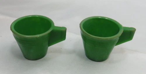 AKRO Slag Agate Glass Child's Set of Two 1-7/8" diameter Green Mugs 1940s