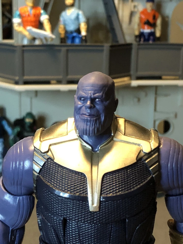 Marvel Legends Avengers: Infinity War - Thanos BAF complete wave Pre-owned - Image 3 of 4