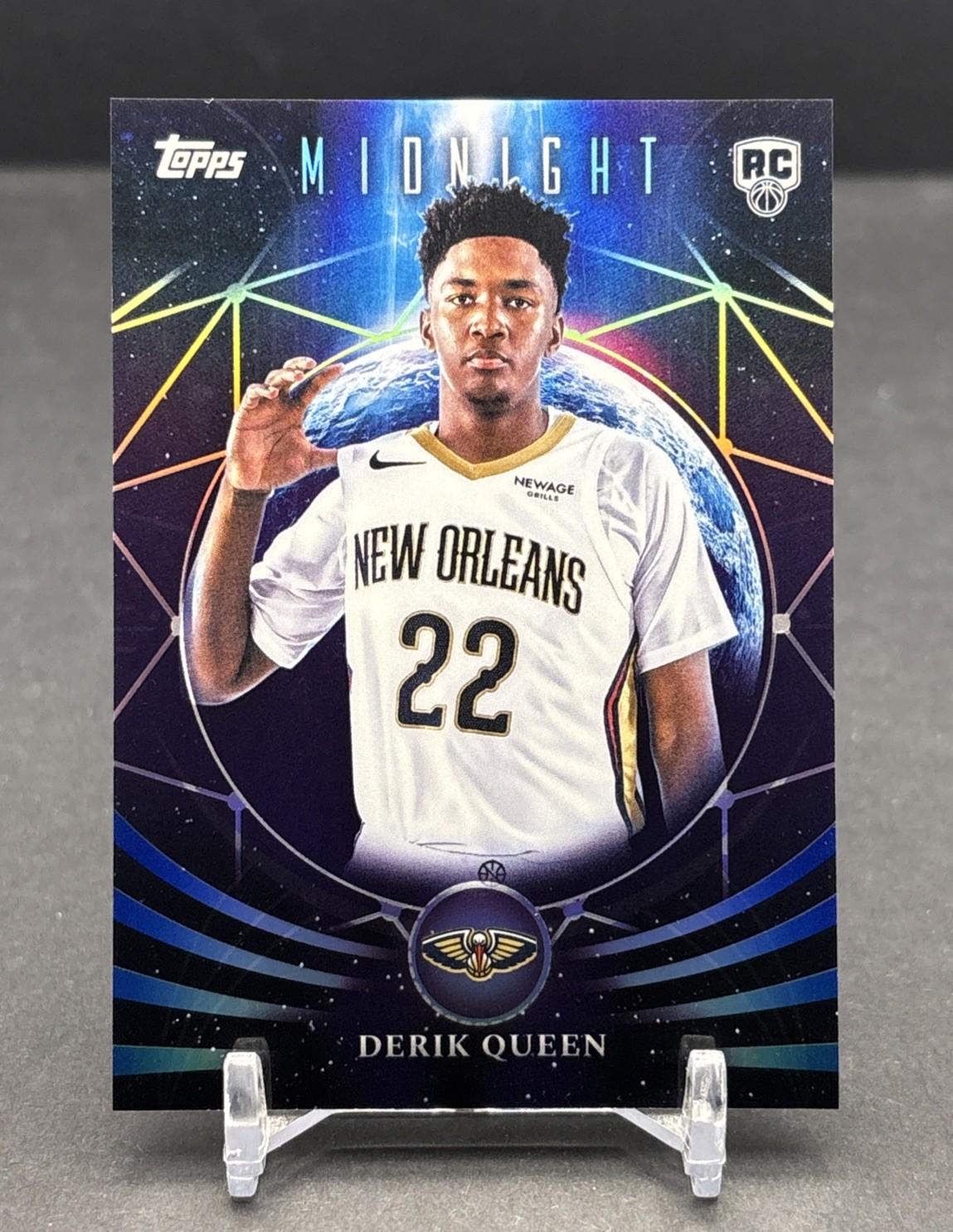 2025-26 TOPPS MIDNIGHT NBA #MF-23 Derik Queen New Orleans Pelicans RC Moonfall