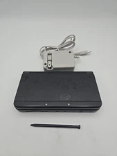 Nintendo 3DS - Original Super Mario Edition (Black Friday) w/charger Case stylus