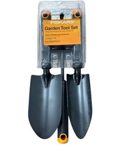 Fiskars 3 Piece Garden Tool Set with Trowel/Transplanter and Hand Cultivator in