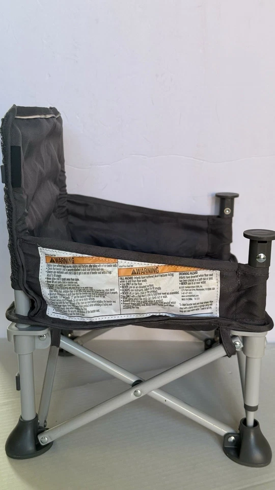 Silla de camping plegable de verano para niños pequeños gris con bolsa, correas adicionales. Foto 3 de 4