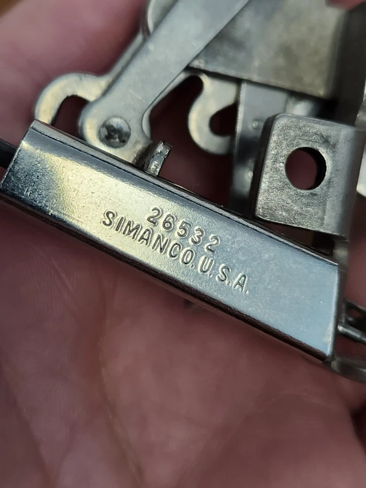 1930 Raro Singer Accesorio Bordado 26532 Caja 26538 Herramienta Lado Negro Foto 3 de 4