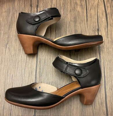 Easy Spirit Womens Clarice Closed Toe Ankle Strap D-Orsay Pumps, Black, 