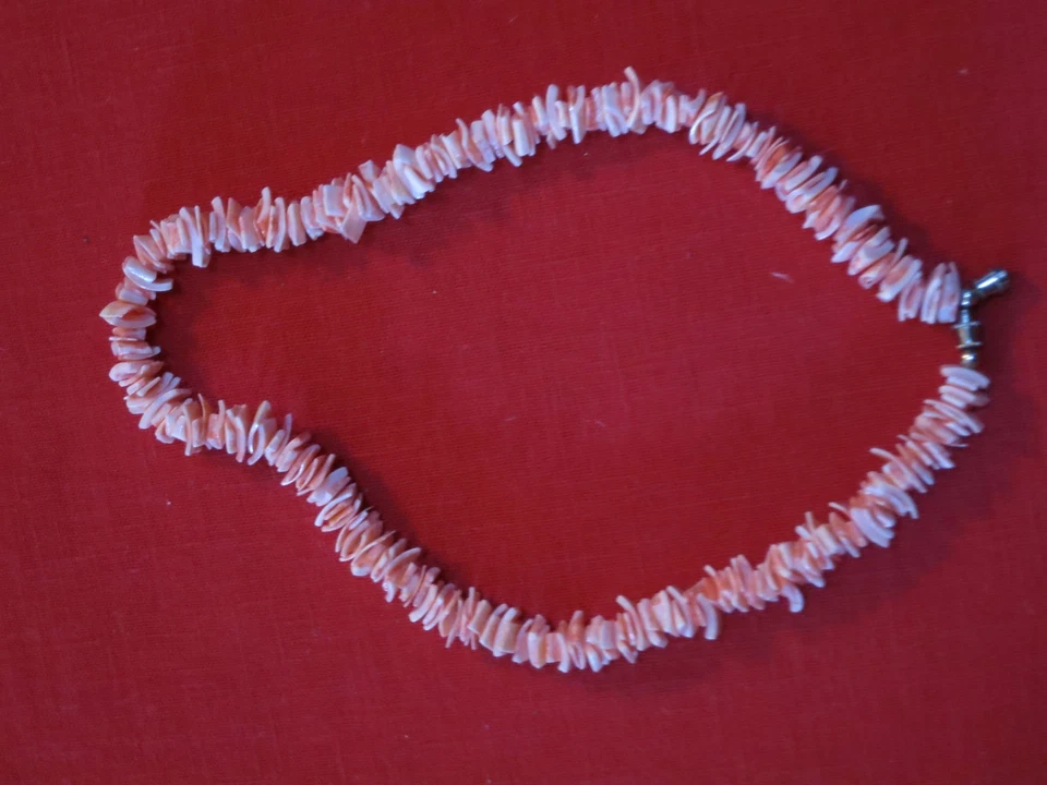 ~ COLLAR CORAL/CONCHA ~ 16" Foto 2 de 4