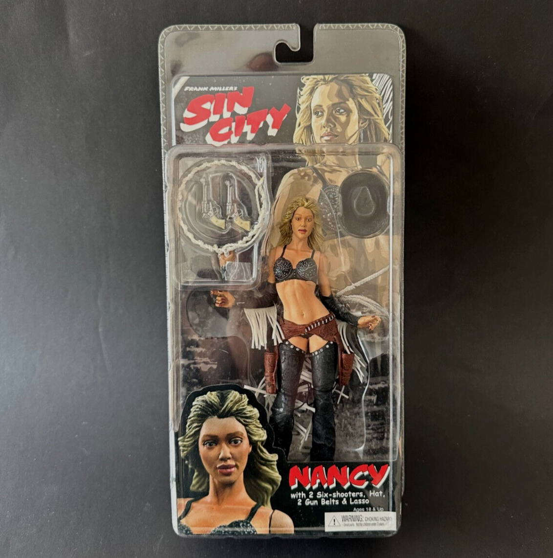 sin city Nancy フィギュア ブラック＆ホワイト sin city Nancy