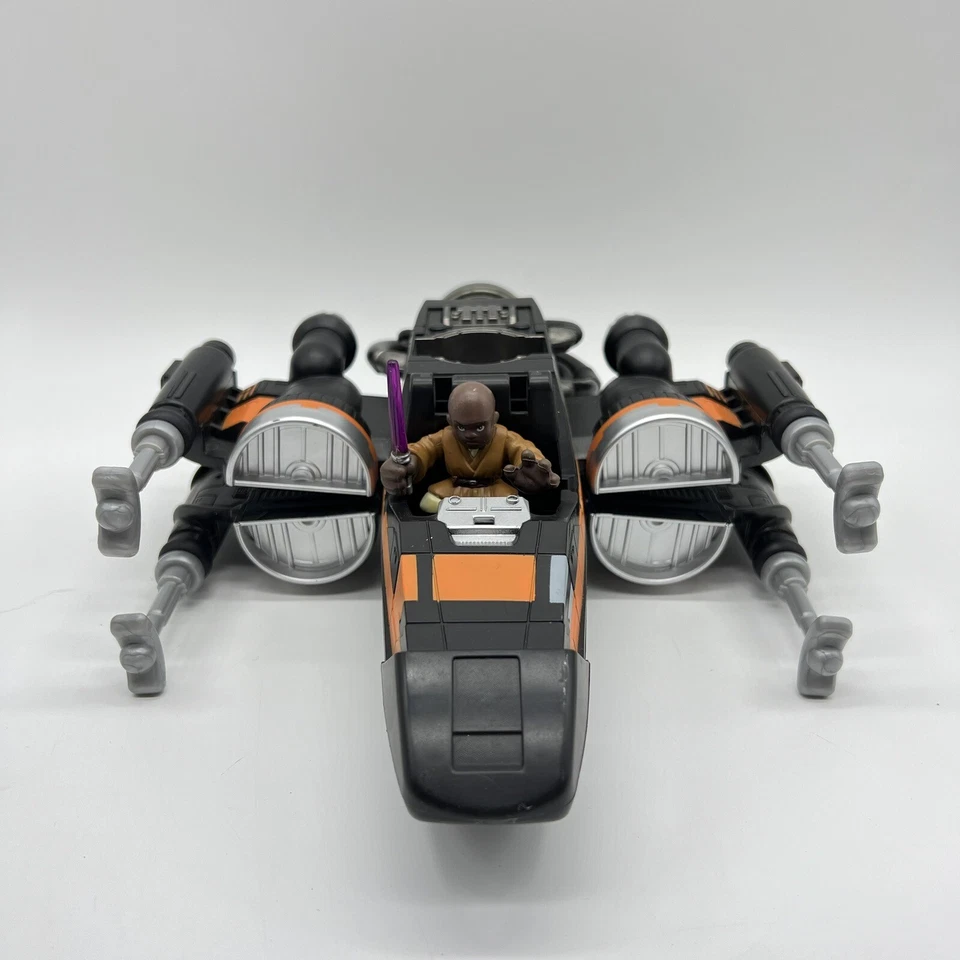 Hasbro Playskool Star Wars Galactic Heroes Poe's Boosted X-Wing Fighter con figura Foto 2 de 4