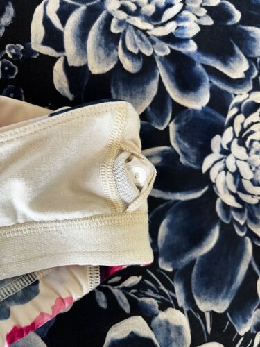 Lululemon Stash It Tank Top Size 8 Inky Floral Ghost Inkwell Bumble Berry - Picture 9 of 9