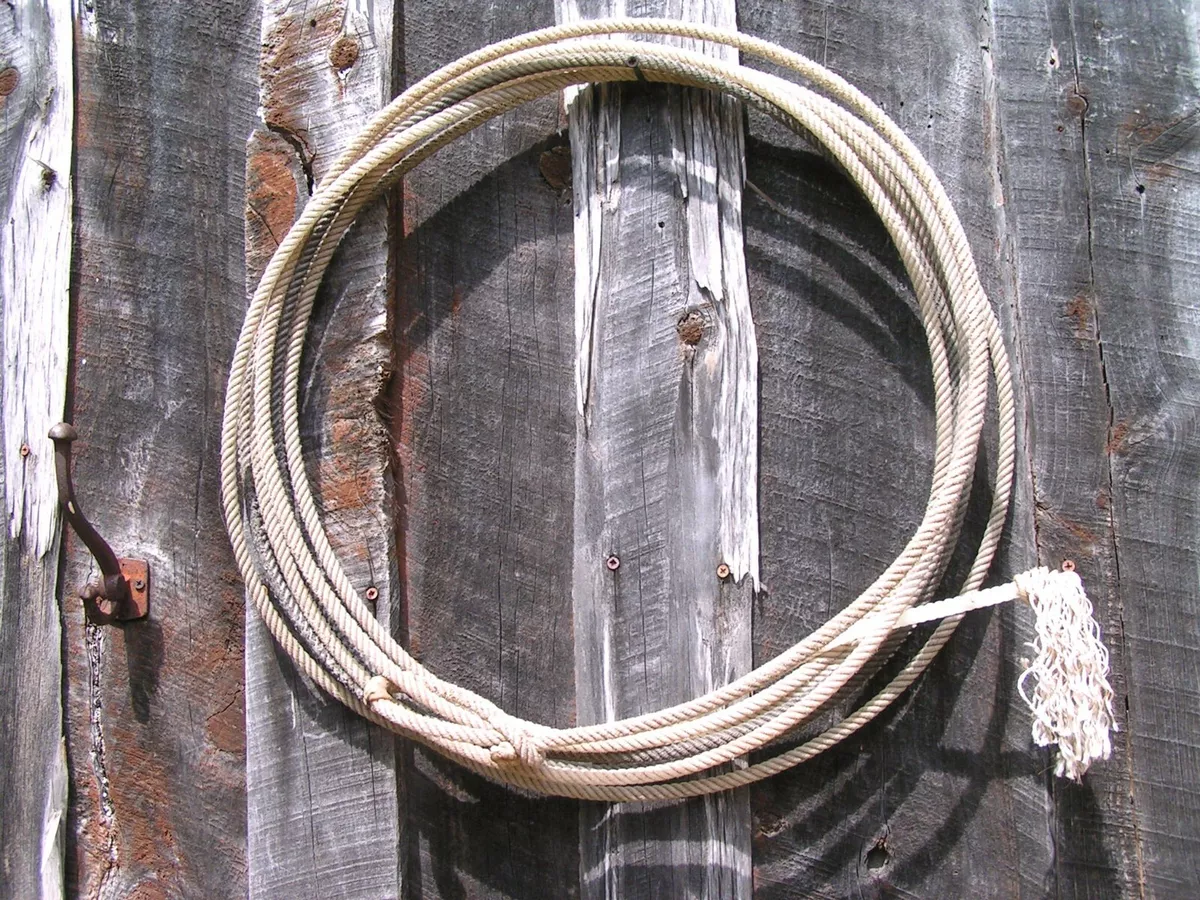 Old Lasso Rope, Retired Cowboy Lariat, Vintage Western Wall Hang #677