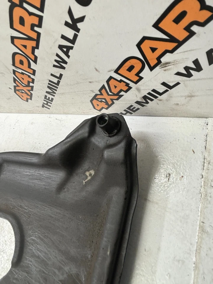 2013 MERCEDES BENZ E220 W212 UNDERTRAY - Image 4 of 4