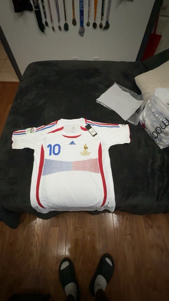 Camiseta Zidane Mundial 2006 Foto 3 de 4