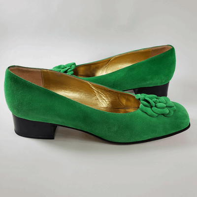 SAKS Green Suede Shoe Flat 7 Art Floral St Patricks Day 7 N Made in Italy AA
