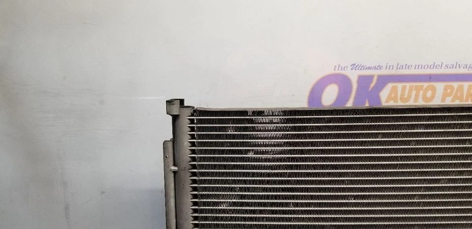 93 GMC TYPHOON AC CONDENSER ASSEMBLY - Image 2 of 4