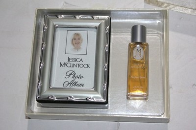 JESSICA McCLINTOCK Womens Perfume Moments in Time .25oz New Gift Set Photo Frame