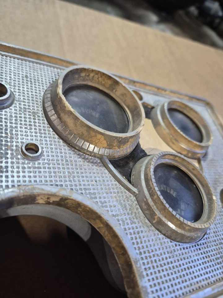 Plymouth Valiant Gauge Cluster 1963 Foto 4 de 4