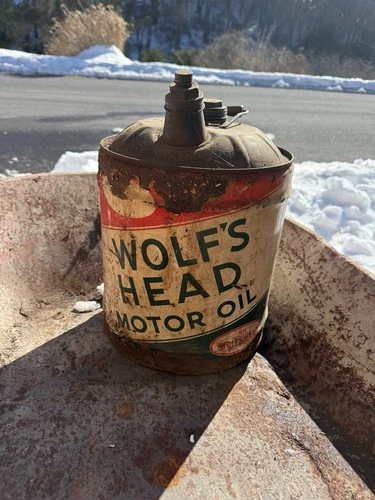 Vintage Wolf’s Head Motor Oil Metal Can Original Patina Gas & Oil Collectible
