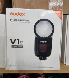 Godox V1O TTL Shoe Mount Strobe Flash w/ LED Modeling Light HSS Wireless