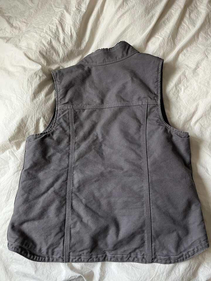 Carhartt女式夏尔巴衬里背心带拉链口袋 — 第 4/4 张图片