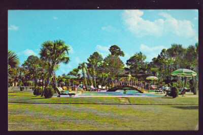 SOUTH CAROLINA SC South of the Border Two Pools Bridge of sighs postcard