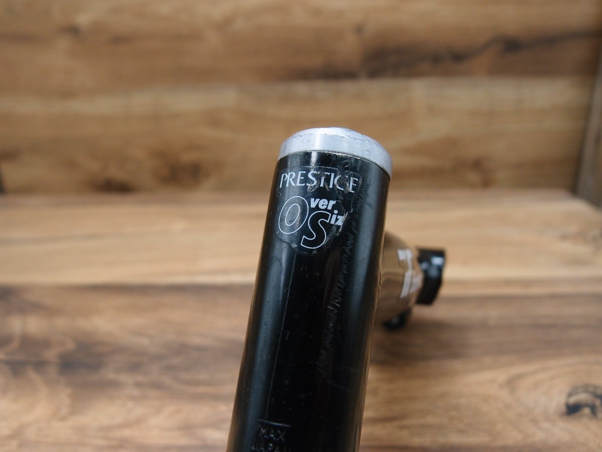 Comment enlever la glue sur les doigts : 8 astuces
