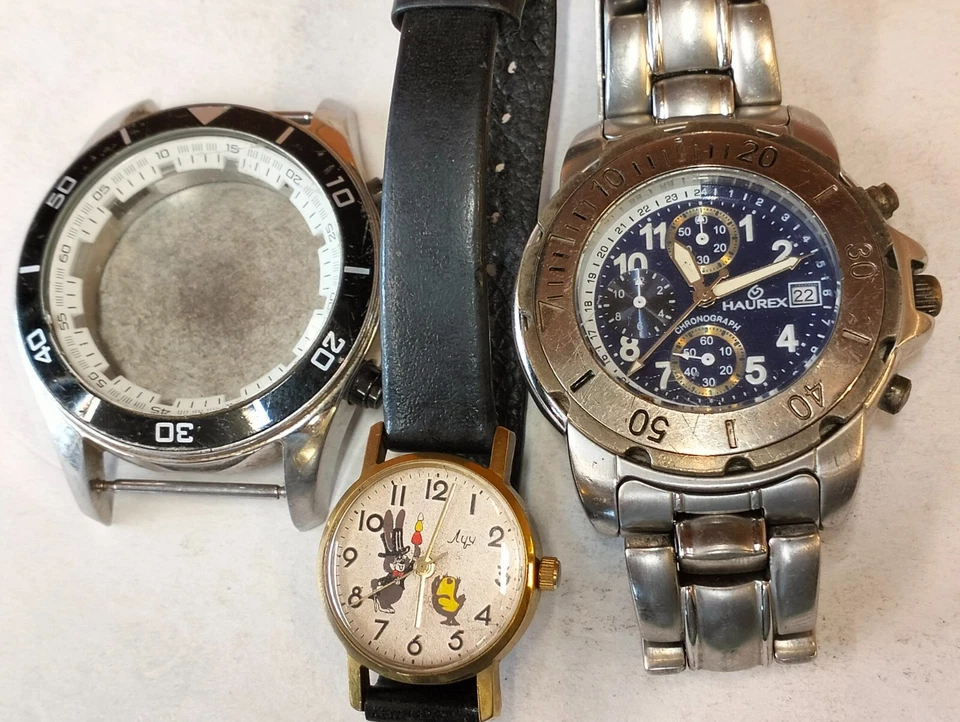 HAUREX & OTHER 2 PIECE 1 WATCH & 1 CASE MENS & WOMEN'S NOT WORKING PARTS PURPOSE - Image 2 of 4
