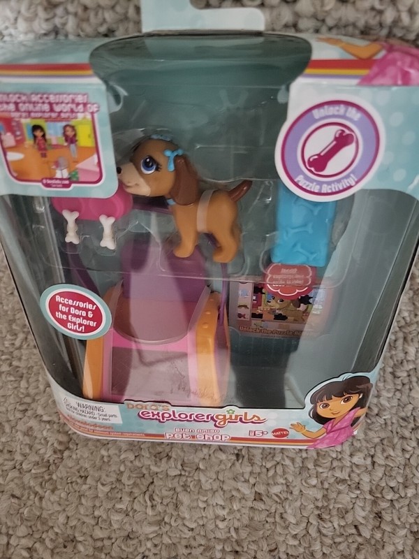 NEW! Dora The Explorer Buen Amigo Pet Shop
