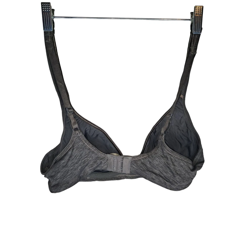 Camiseta Barely There Bra Mujer Gris 34C Demi Inalámbrica Ligeramente Acolchada 4636 Foto 2 de 3