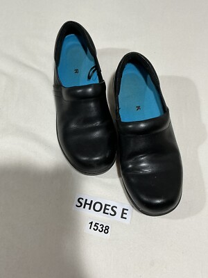 Woman s Dr Scholls Black Leather 9 M Slip On Work Shoe Slip-oil Resistant